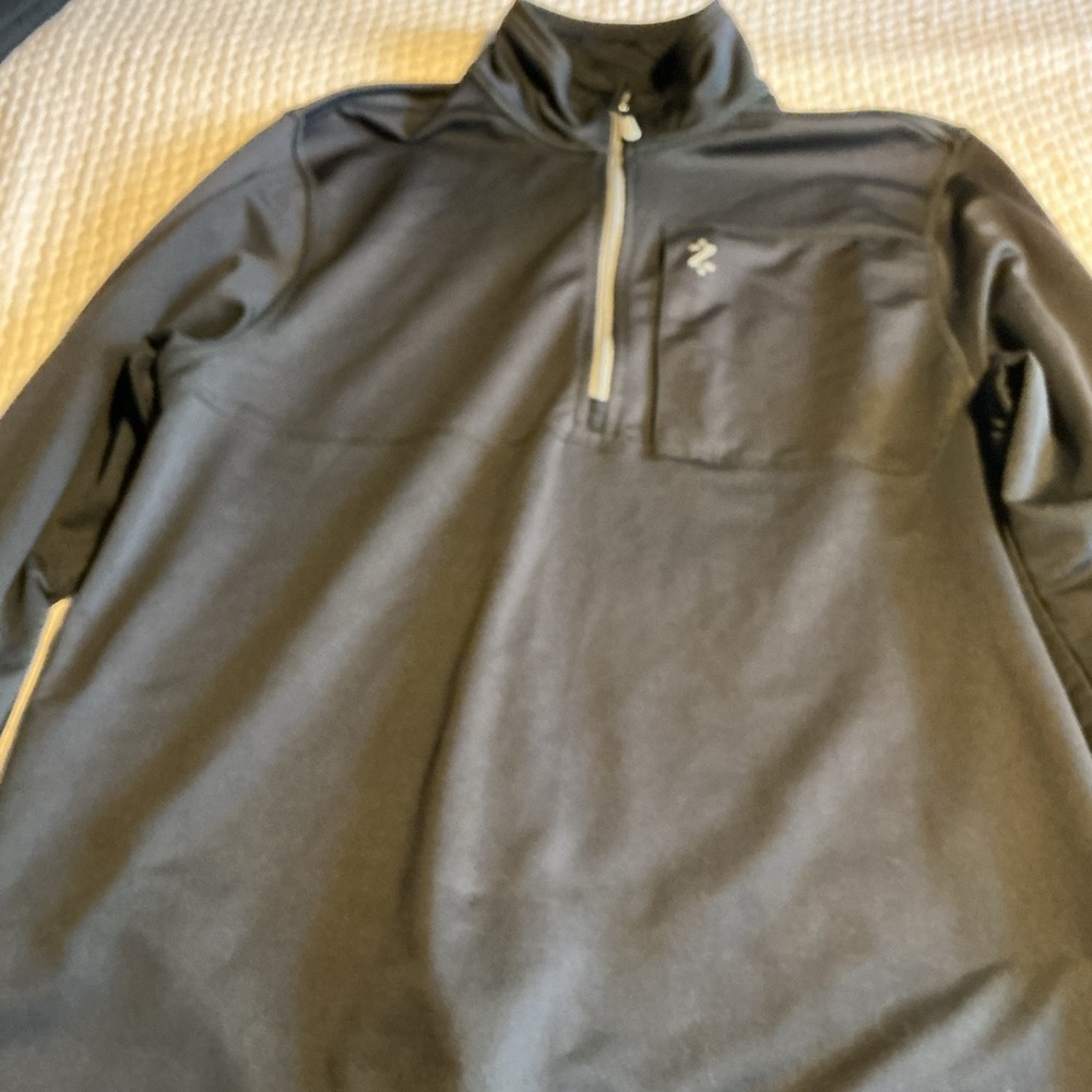 Izod Black Quarter-Zip Lightweight Shirt NOTE little white point at front